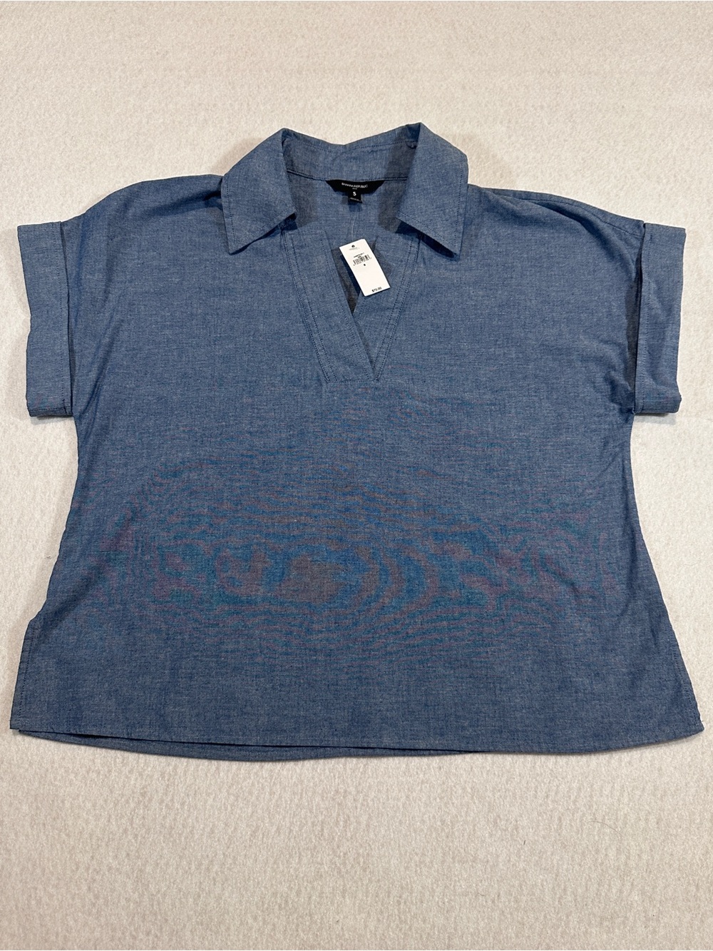 Banana Republic Chambray Blue Short-Sleeve Tunic. New with tags. Sz small